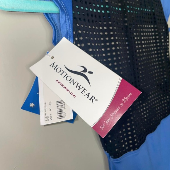 Brand new with tags - Picture 3 of 3